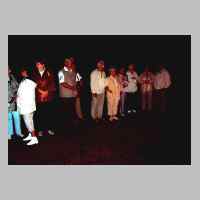 080-2380 19. Treffen vom 3.-5. September 2004 in Loehne - Noch brennt das Feuer und erfreut die Pregelswalder.JPG